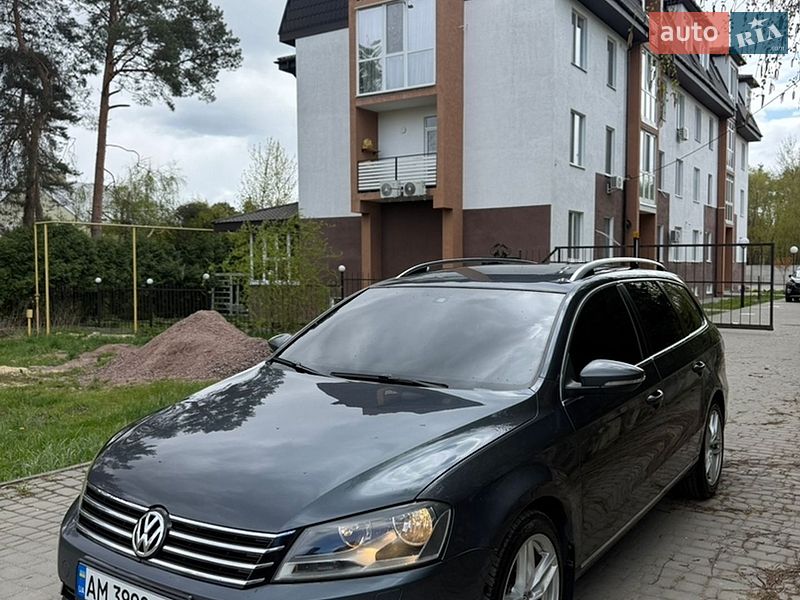 Универсал Volkswagen Passat 2011 в Житомире