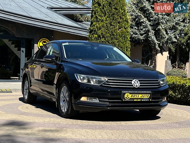 Седан Volkswagen Passat 2017 в Львове Седан Volkswagen Passat 2017 в Львове