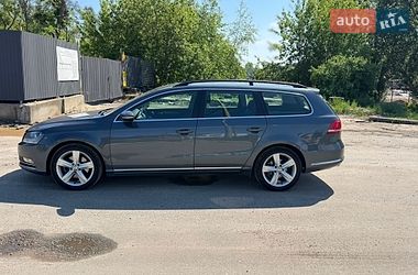 Универсал Volkswagen Passat 2013 в Киеве