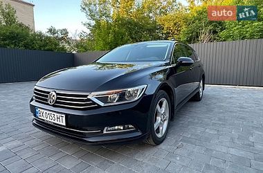 Универсал Volkswagen Passat 2016 в Староконстантинове
