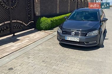 Универсал Volkswagen Passat 2012 в Хмельницком