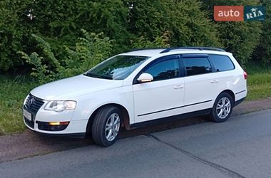 Универсал Volkswagen Passat 2010 в Конотопе