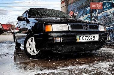 Седан Volkswagen Passat 1992 в Чемерівцях