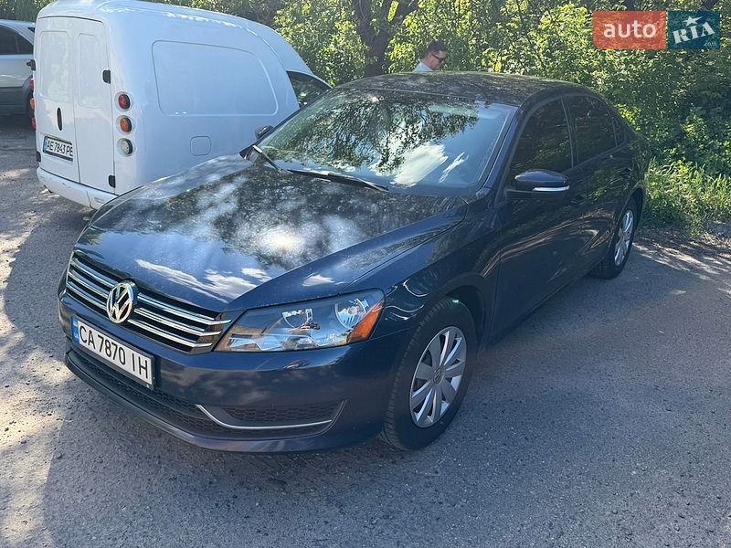 Седан Volkswagen Passat 2012 в Черкассах Седан Volkswagen Passat 2012 в Черкассах