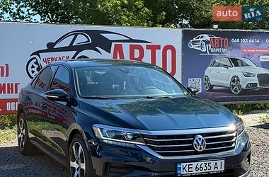 Седан Volkswagen Passat 2020 в Черкассах