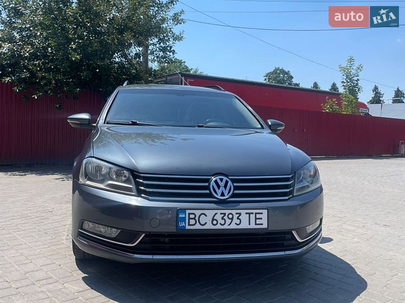 Универсал Volkswagen Passat 2013 в Каменке-Бугской