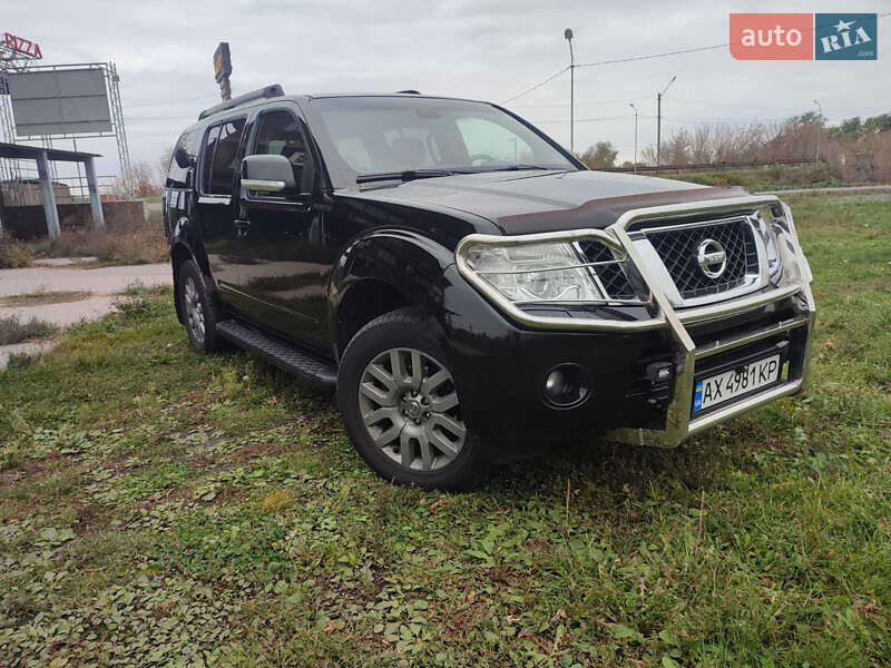 Внедорожник / Кроссовер Nissan Pathfinder 2011 в Мерефа Внедорожник / Кроссовер Nissan Pathfinder 2011 в Мерефа