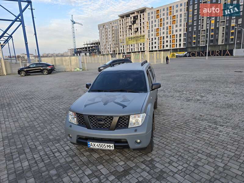 Внедорожник / Кроссовер Nissan Pathfinder 2006 в Харькове