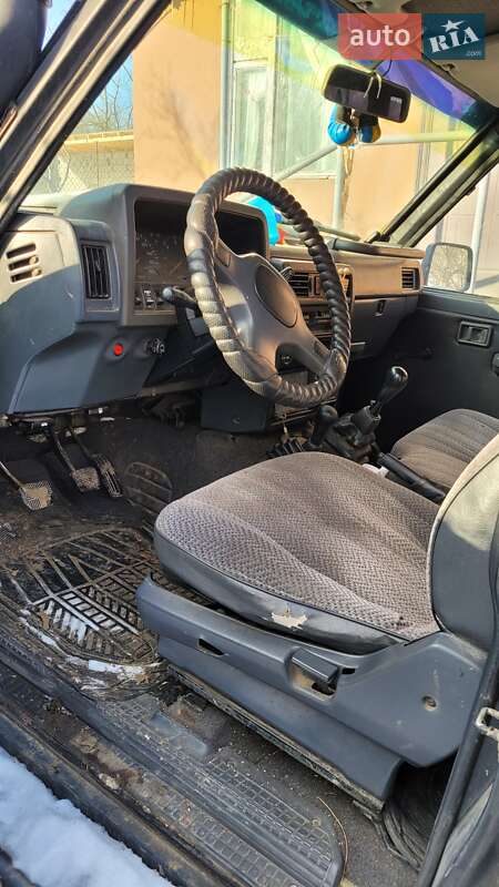 Внедорожник / Кроссовер Nissan Patrol 1996 в Измаиле