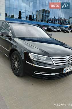 Седан Volkswagen Phaeton 2011 в Хмельницькому