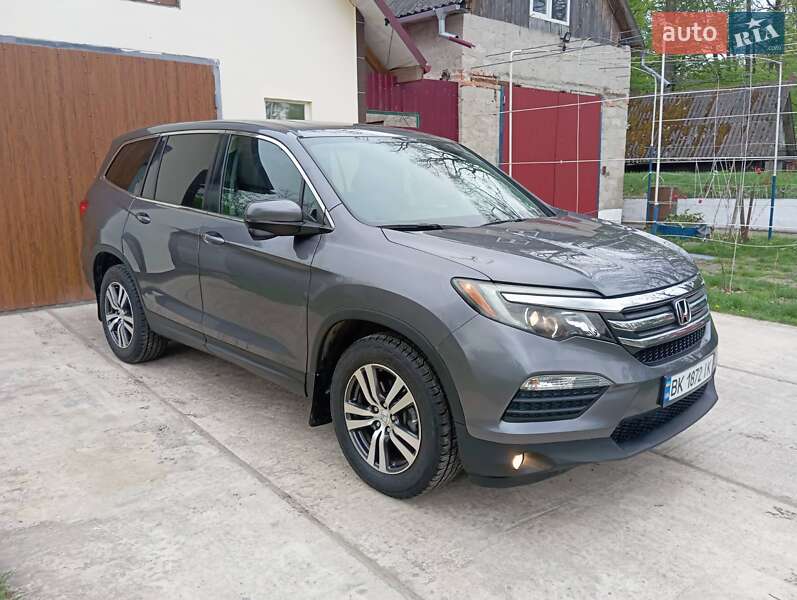 Внедорожник / Кроссовер Honda Pilot 2016 в Ровно