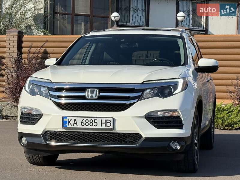 Внедорожник / Кроссовер Honda Pilot 2017 в Киеве