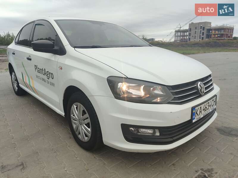 Седан Volkswagen Polo 2017 в Киеве
