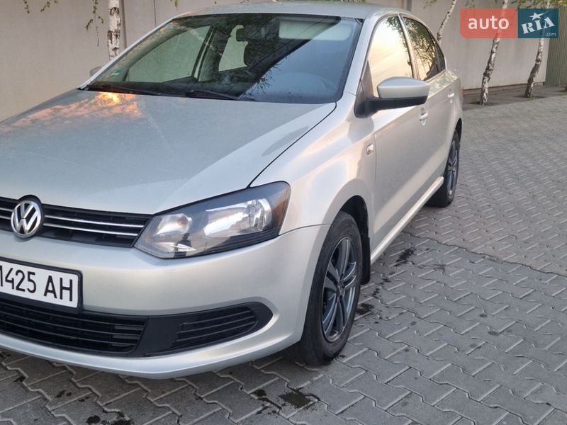 Седан Volkswagen Polo 2011 в Мукачево