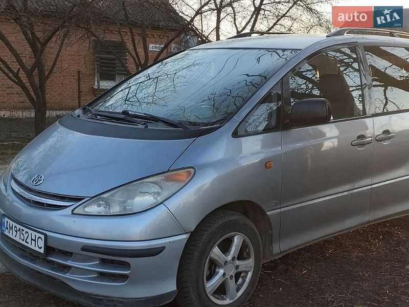 Минивэн Toyota Previa 2001 в Киеве