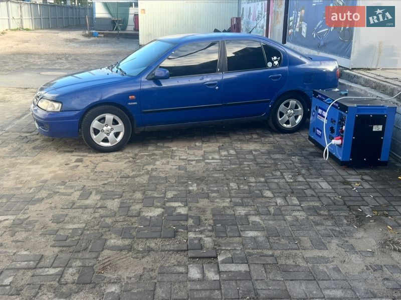 Седан Nissan Primera 1998 в Одессе