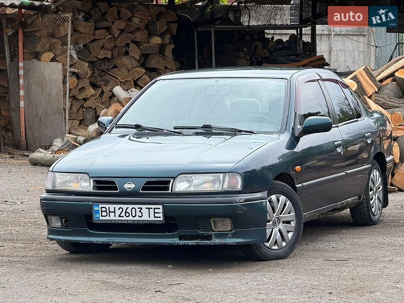 Седан Nissan Primera 1995 в Одессе