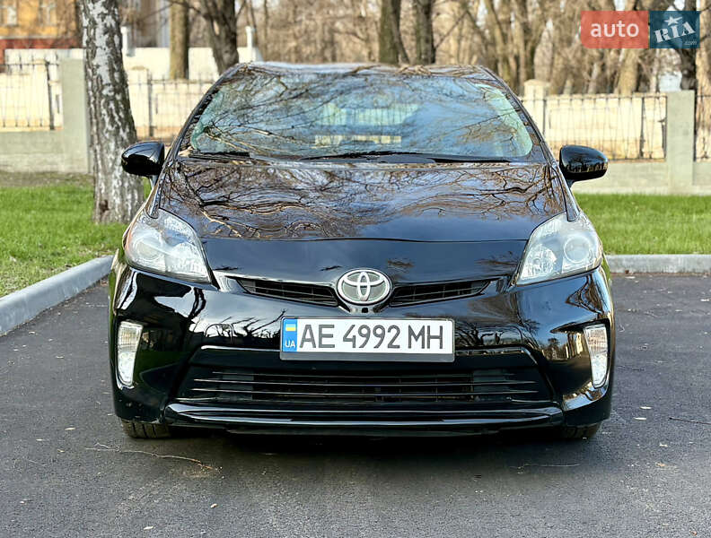 Хэтчбек Toyota Prius 2012 в Каменском Хэтчбек Toyota Prius 2012 в Каменском
