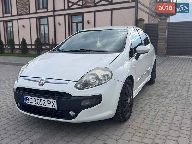 Хетчбек Fiat Punto 2010 в Радехові