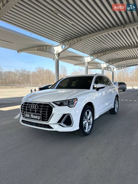 Внедорожник / Кроссовер Audi Q3 2021 в Запорожье