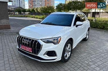 Внедорожник / Кроссовер Audi Q3 2020 в Ивано-Франковске
