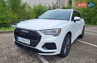 Внедорожник / Кроссовер Audi Q3 2022 в Киеве