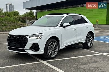 Внедорожник / Кроссовер Audi Q3 2023 в Киеве