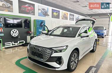 Позашляховик / Кросовер Audi Q4 e-tron 2023 в Кропивницькому