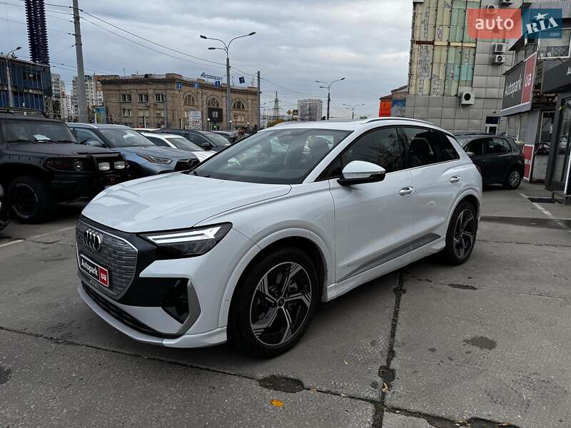 Внедорожник / Кроссовер Audi Q4 e-tron 2023 в Харькове