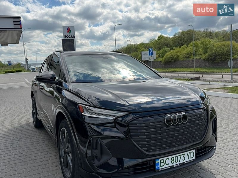 Внедорожник / Кроссовер Audi Q4 e-tron 2023 в Львове