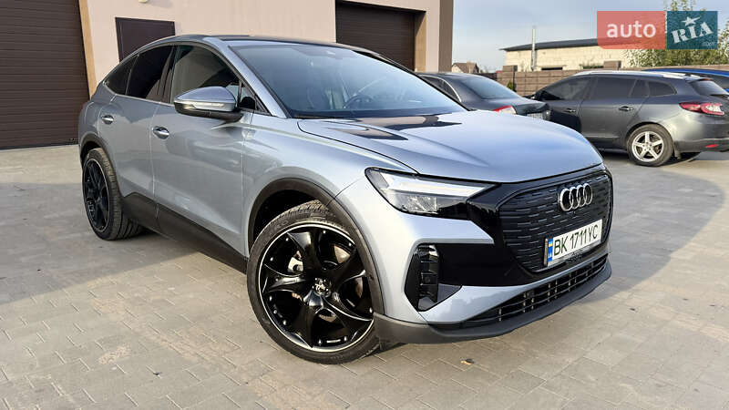 Внедорожник / Кроссовер Audi Q4 Sportback e-tron 2022 в Березному