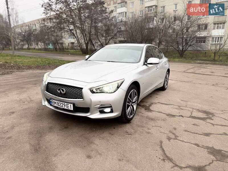 Седан Infiniti Q50 2014 в Конотопе