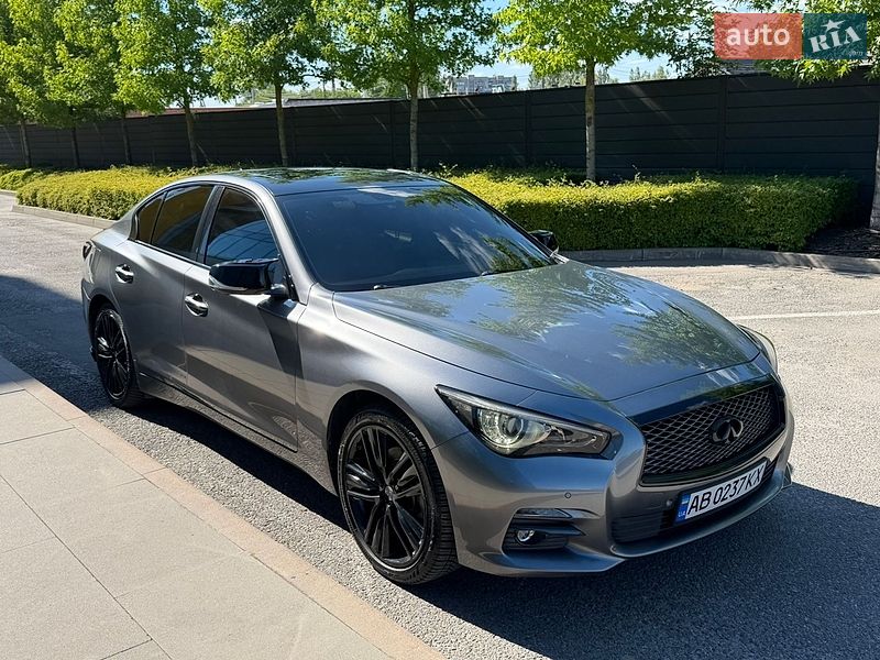 Седан Infiniti Q50 2014 в Виннице