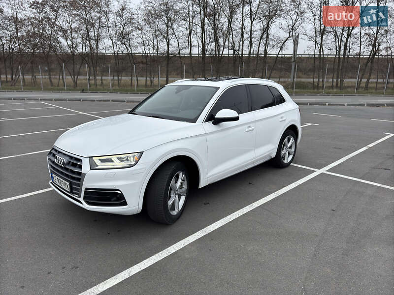 Внедорожник / Кроссовер Audi Q5 2020 в Днепре