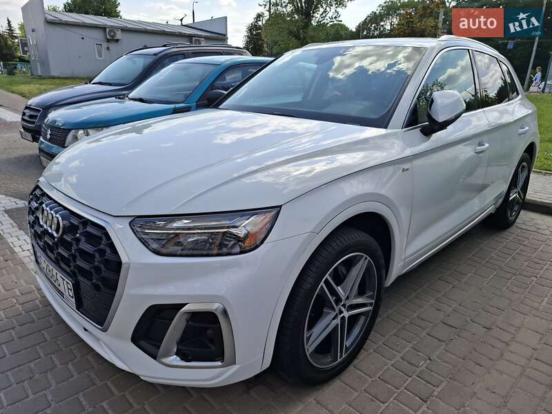 Позашляховик / Кросовер Audi Q5 2021 в Львові Позашляховик / Кросовер Audi Q5 2021 в Львові