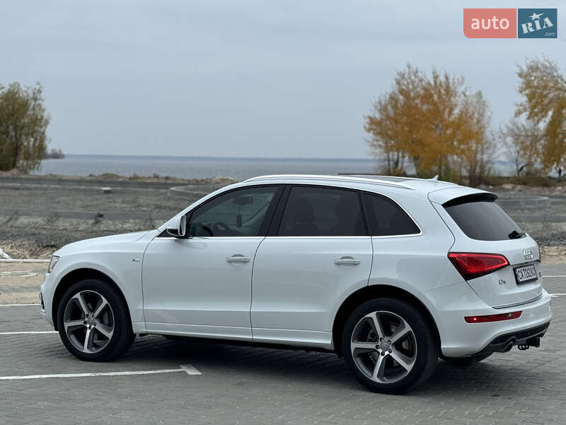 Позашляховик / Кросовер Audi Q5 2016 в Черкасах Позашляховик / Кросовер Audi Q5 2016 в Черкасах