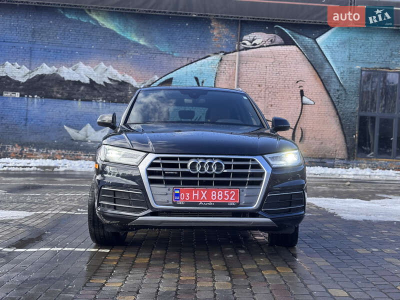 Внедорожник / Кроссовер Audi Q5 2018 в Луцке