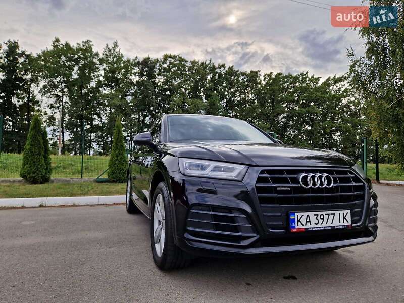 Внедорожник / Кроссовер Audi Q5 2017 в Киеве