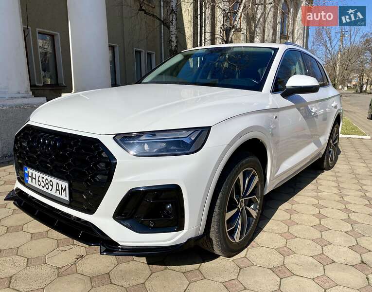 Позашляховик / Кросовер Audi Q5 2022 в Одесі