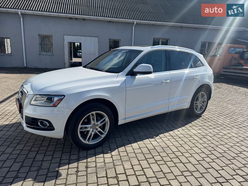 Внедорожник / Кроссовер Audi Q5 2015 в Нововолынске