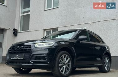Позашляховик / Кросовер Audi Q5 2020 в Луцьку
