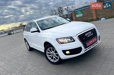 Позашляховик / Кросовер Audi Q5 2011 в Володимирі