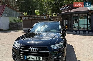 Позашляховик / Кросовер Audi Q5 2017 в Десні