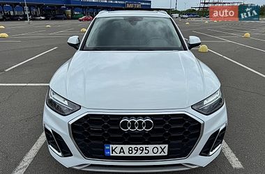 Позашляховик / Кросовер Audi Q5 2022 в Києві