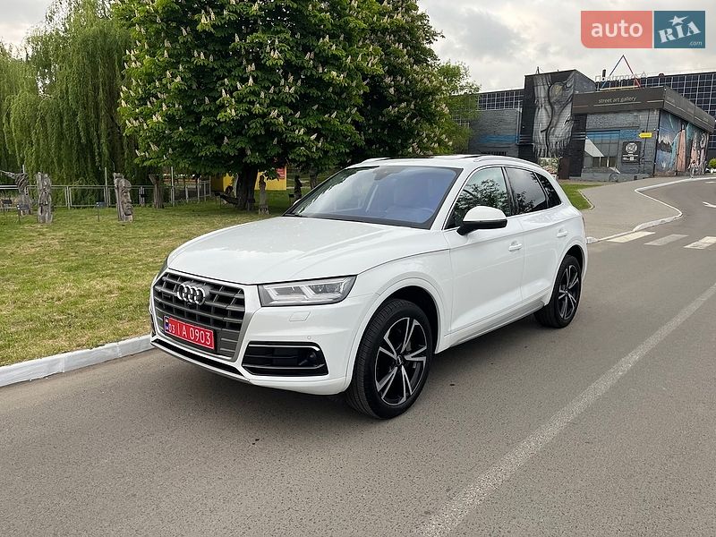 Внедорожник / Кроссовер Audi Q5 2018 в Луцке