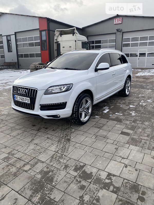 Внедорожник / Кроссовер Audi Q7 2011 в Городке