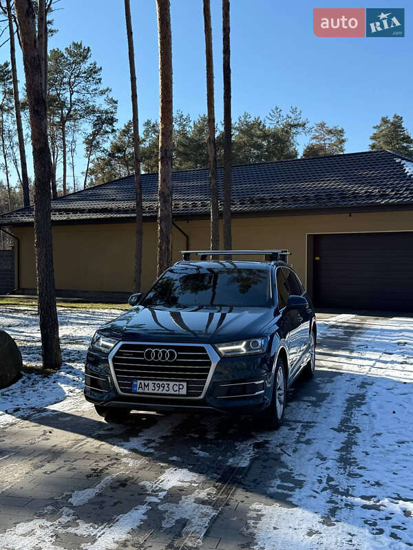 Внедорожник / Кроссовер Audi Q7 2017 в Житомире