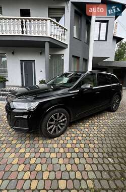 Внедорожник / Кроссовер Audi Q7 2021 в Киеве