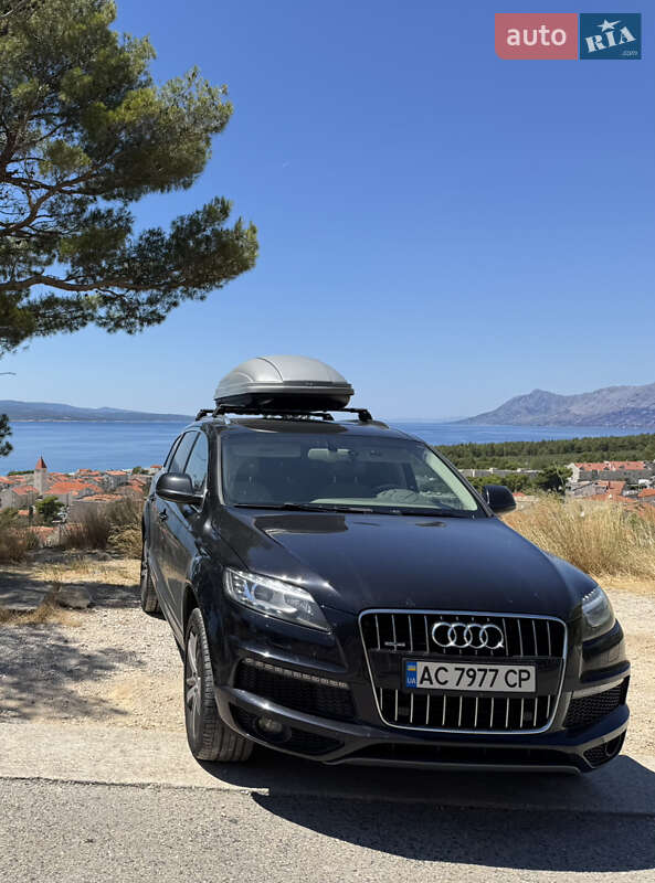 Внедорожник / Кроссовер Audi Q7 2013 в Луцке