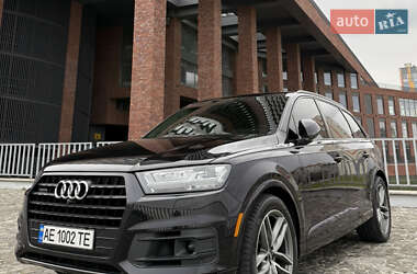 Позашляховик / Кросовер Audi Q7 2016 в Дніпрі
